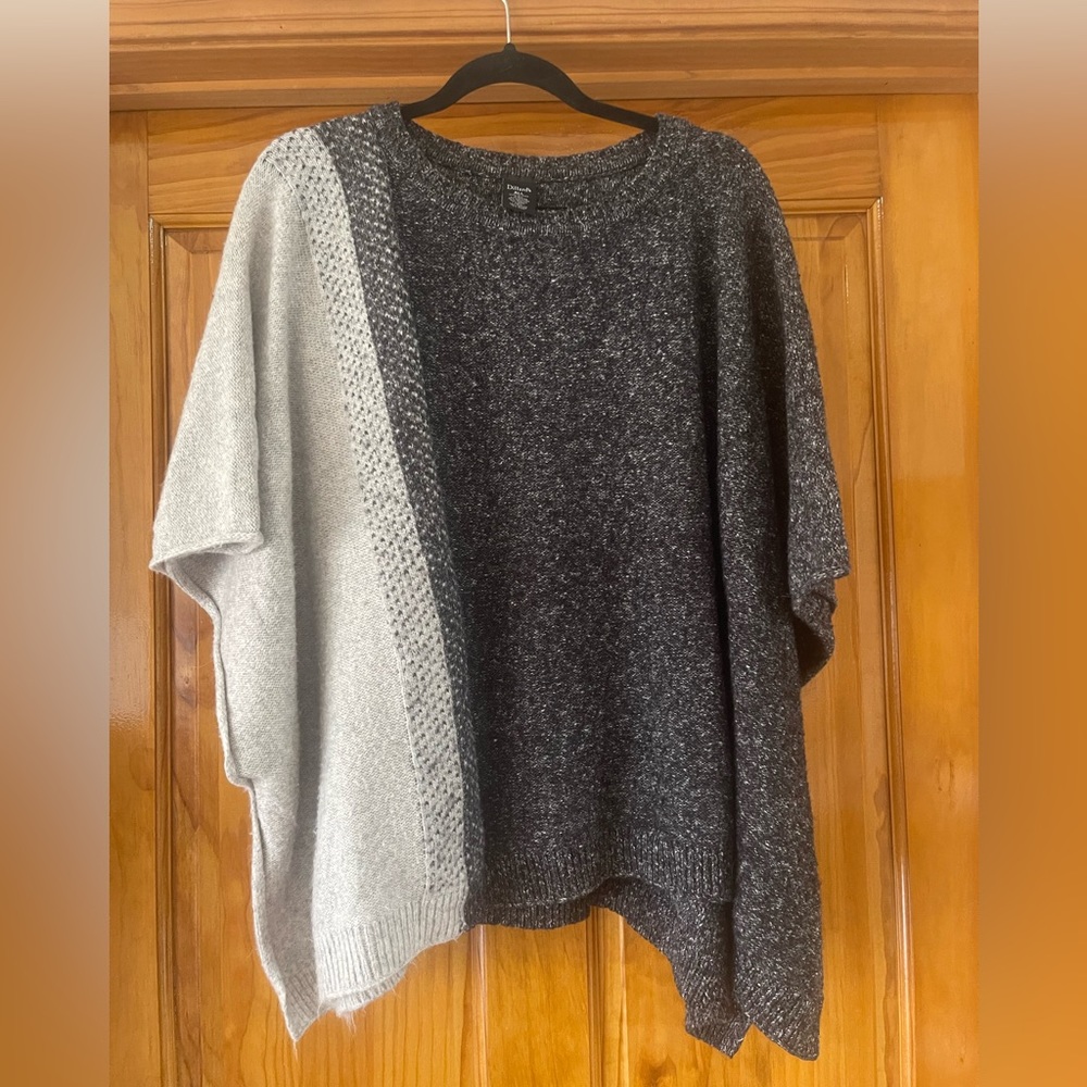 Grey and off white, thick and cozy sweater poncho